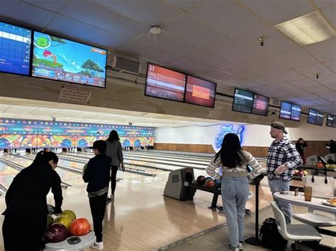 Pin chasers - Better Bowling. At Pin Chasers we provide 360 degree bowling services. We’ve got leagues for everyone from beginners to pros. Want to improve your bowling skills? Take one of …